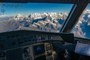 Breathtaking Mountain Flight – Scenic Escape in 1 Hour