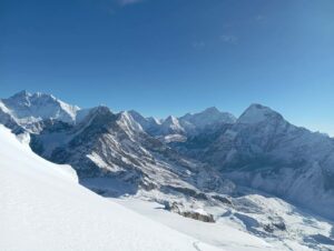 Amphu Lapcha Pass Trek – 23 Days